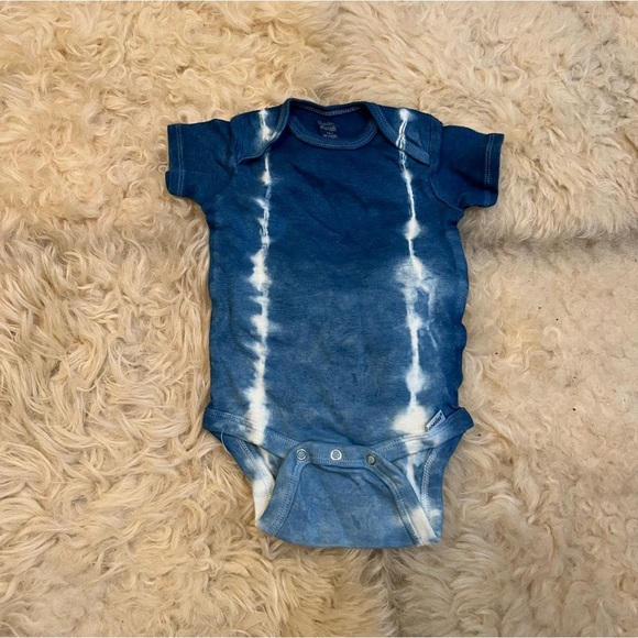 Gerber Onesie - Picture 1 of 3